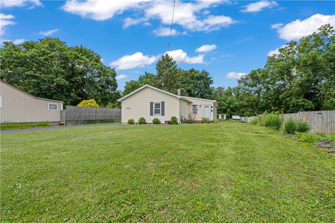 1310 Penfield Center Road Penfield, NY 14526 - Photo 1 of 29