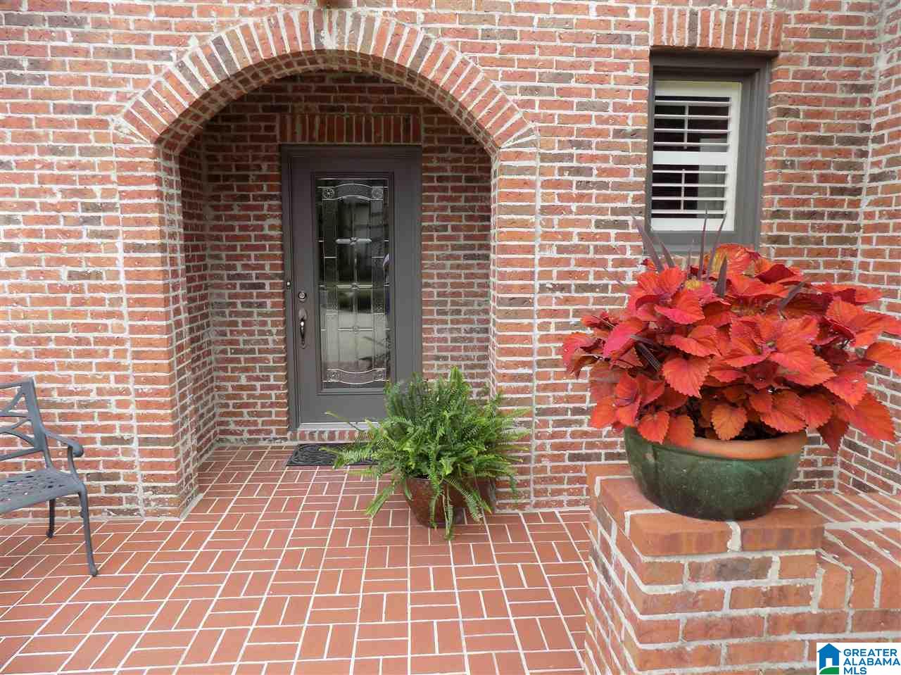 5692 Chestnut Trace Birmingham, AL 35244 - Photo 3 of 42