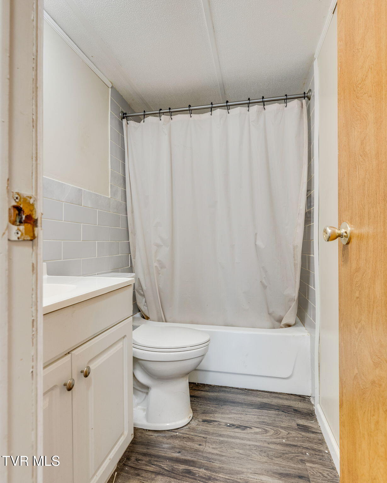 571 Call Valley Road Swords Creek, VA 24649 - Photo 20 of 23 011