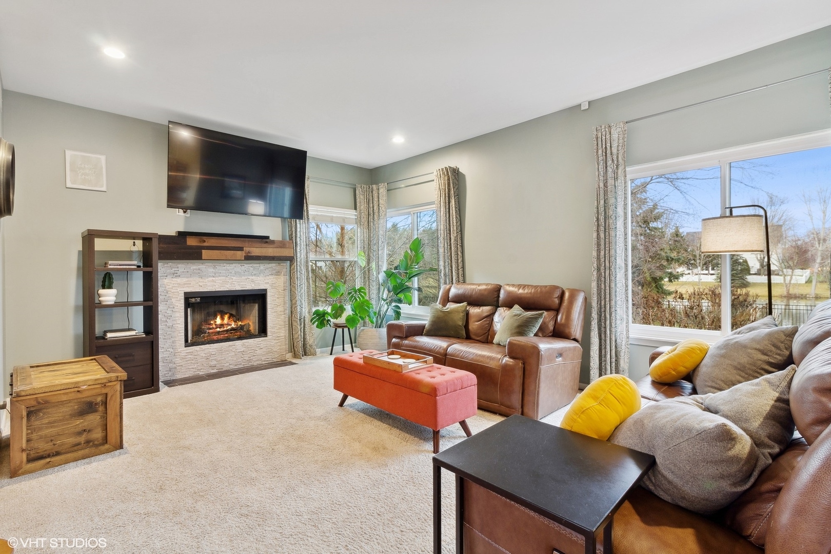 1004 Vineyard Lane Aurora, IL 60502 - Photo 5 of 24 a living room with furniture and a fireplace