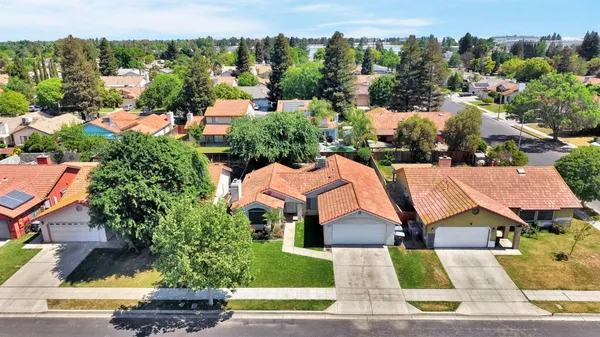 $409,900 | 553 Grenache Avenue, Madera, CA 93637