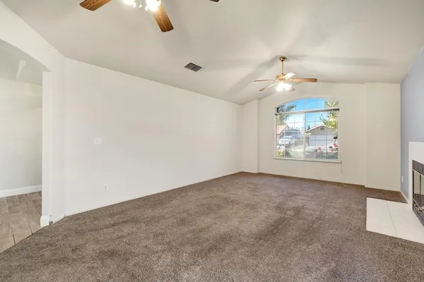 $409,900 | 553 Grenache Avenue, Madera, CA 93637