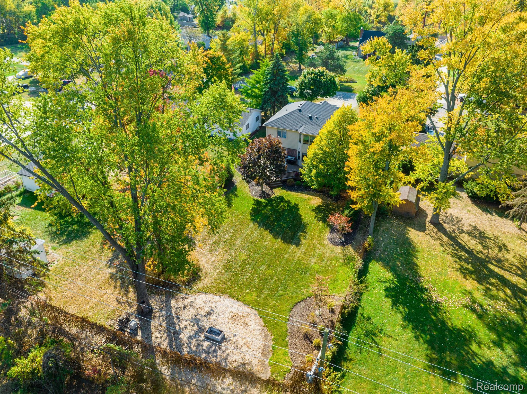 8464 Lake Road Grosse Ile, MI 48138 - Photo 43 of 44 Gallery Image 43