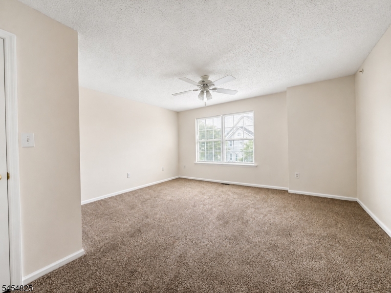 151 Prestwick Way Edison, NJ 08820 - Photo 14 of 22 Gallery Image 14