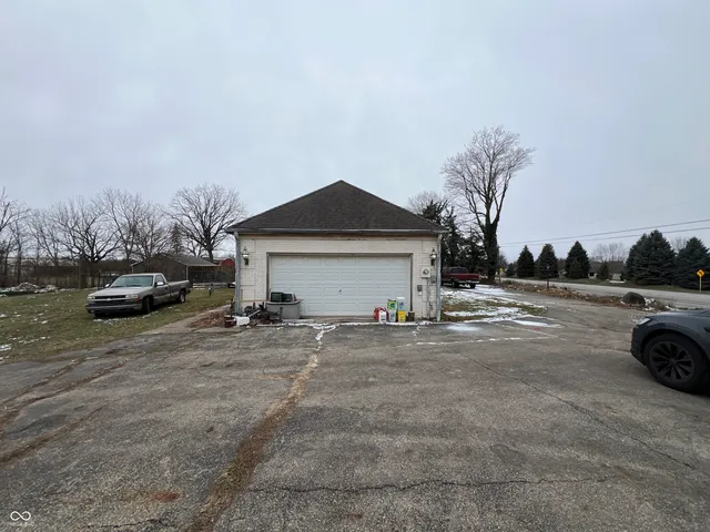 $1 | 5208 South State Road 67, Anderson, IN 46013