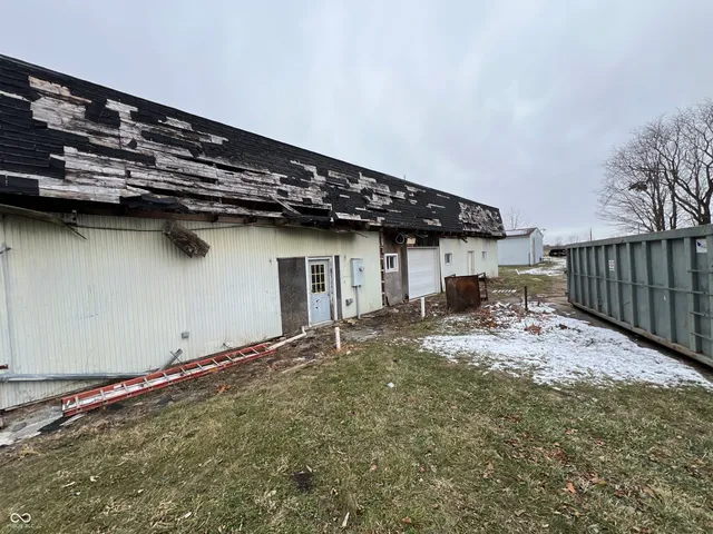 $1 | 5208 South State Road 67, Anderson, IN 46013