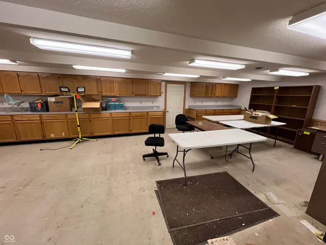 $1 | 5208 South State Road 67, Anderson, IN 46013