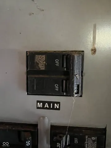 $1 | 5208 South State Road 67, Anderson, IN 46013