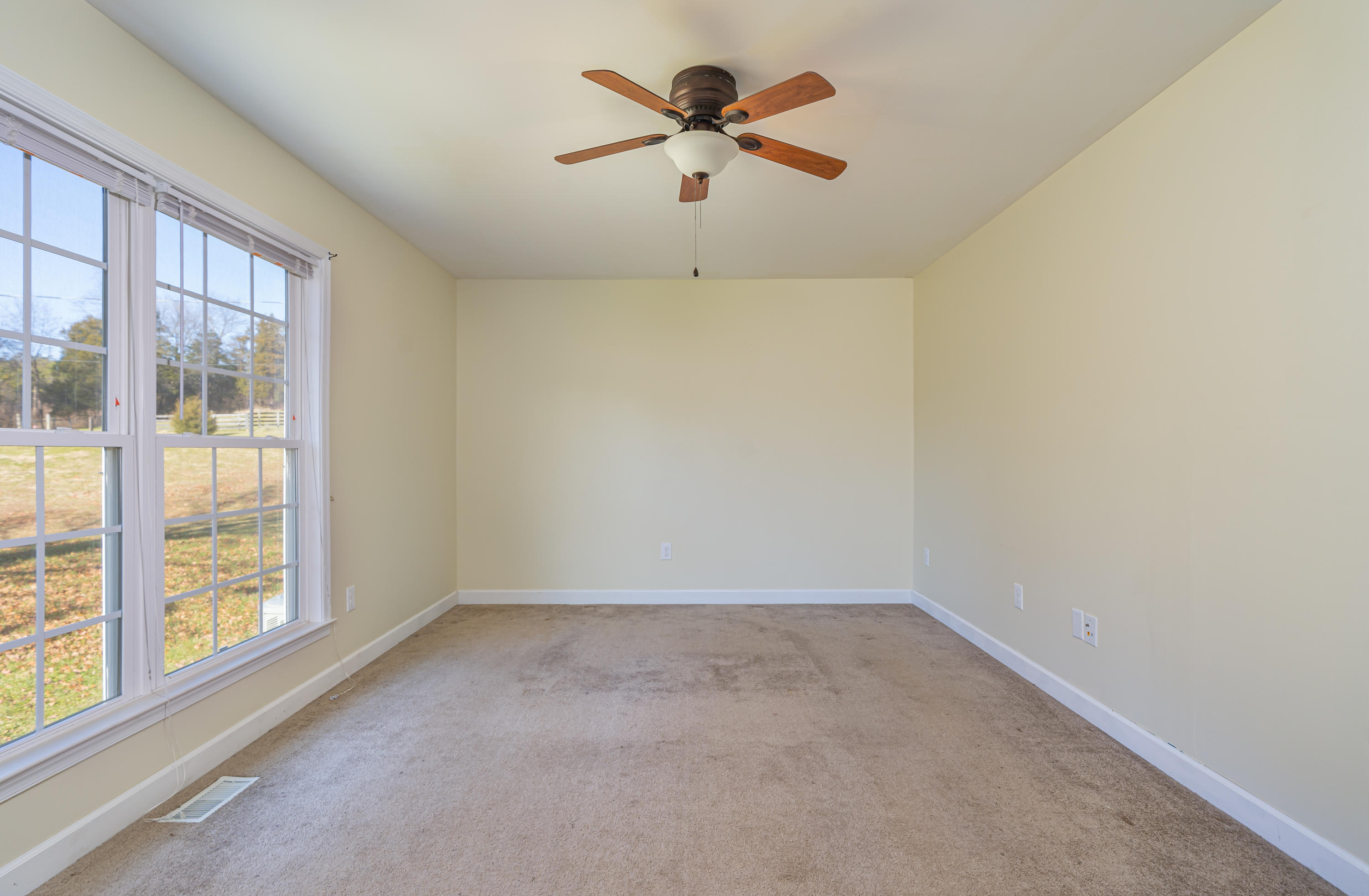 6627 Roanoke Road Fincastle, VA 24090 - Photo 10 of 22 Bedroom