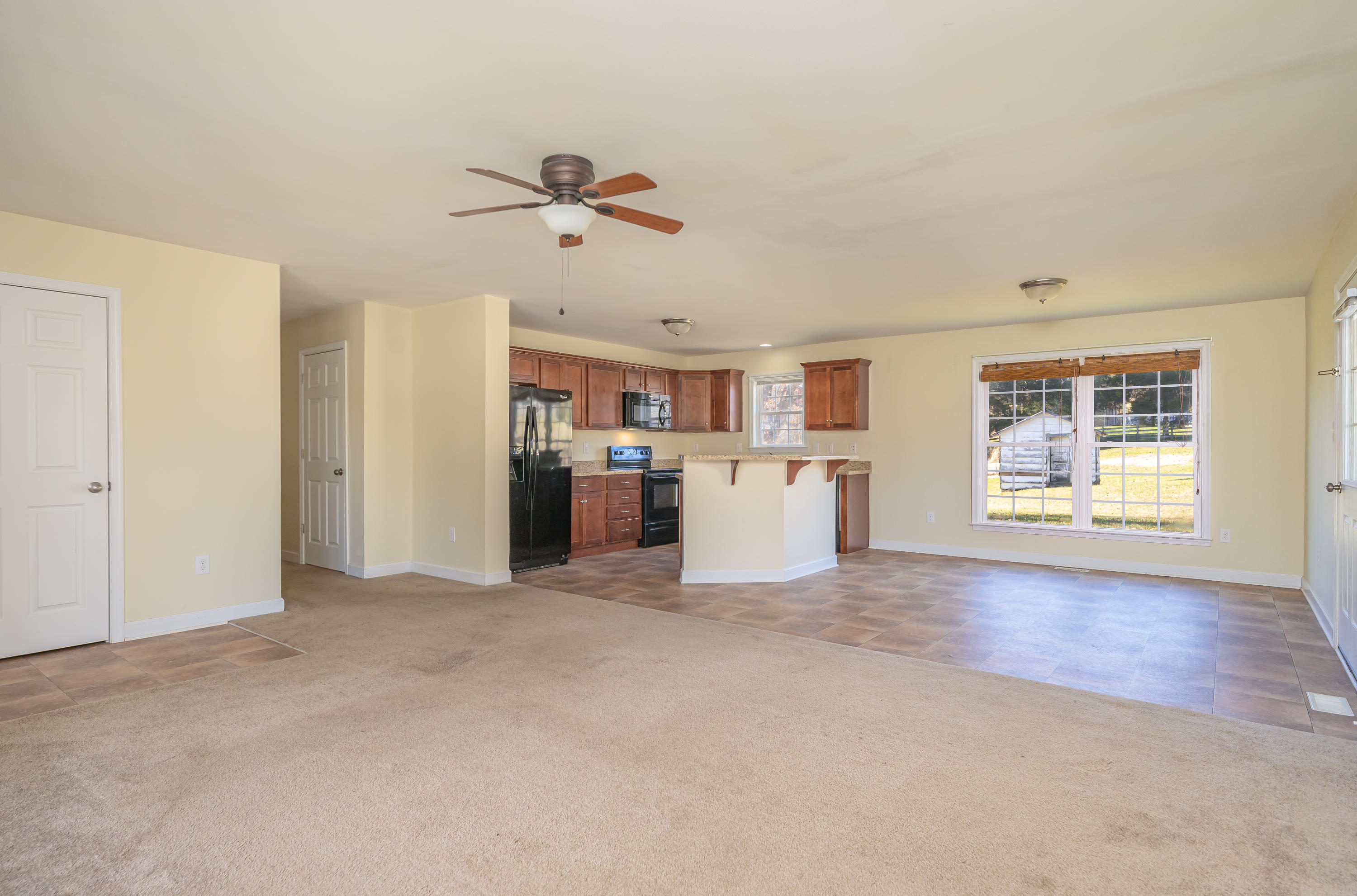 1421 sq ft