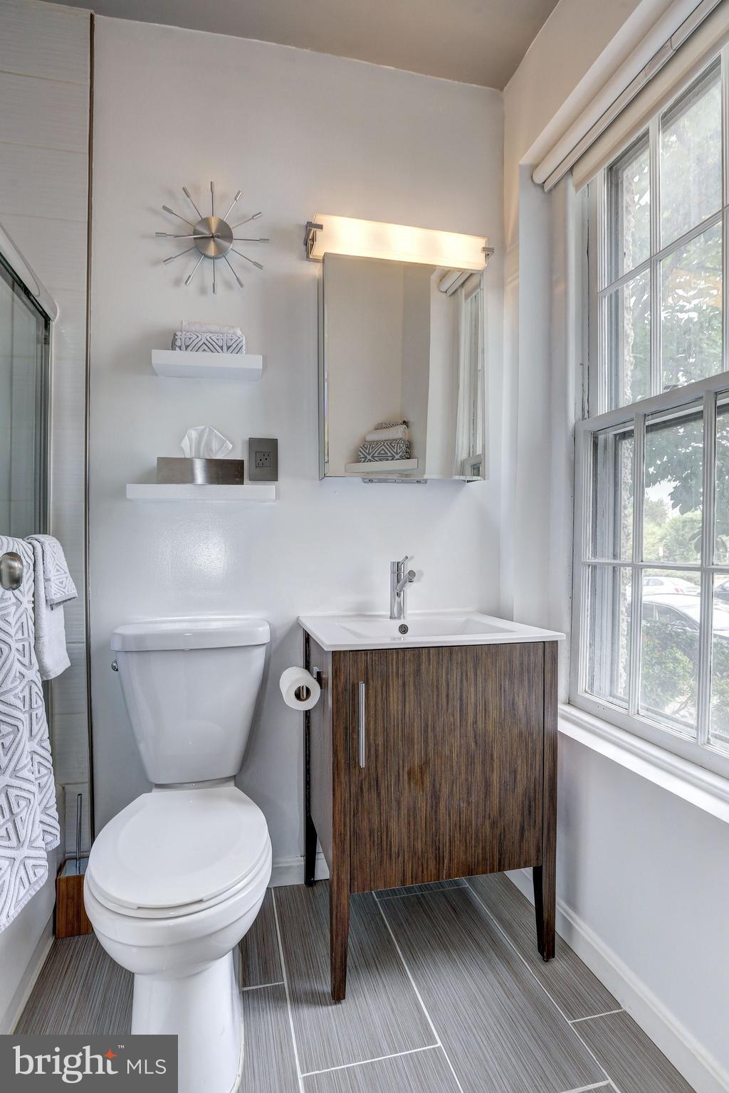 117 E Street Southeast, Unit 102 Washington, DC 20003 - Photo 17 of 27