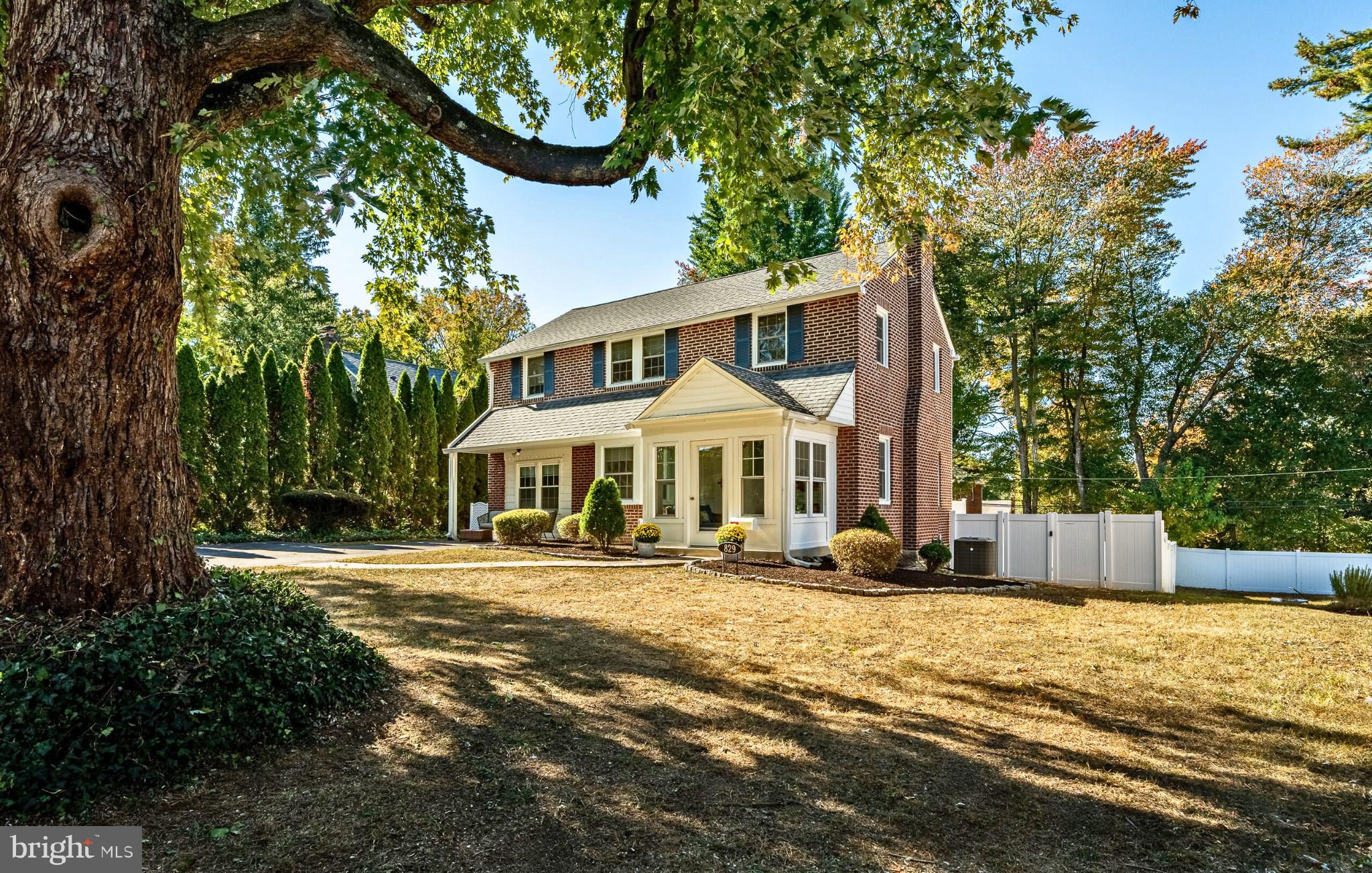 829 Pleasant Hill Road Wallingford, PA 19086 - Photo 2 of 47