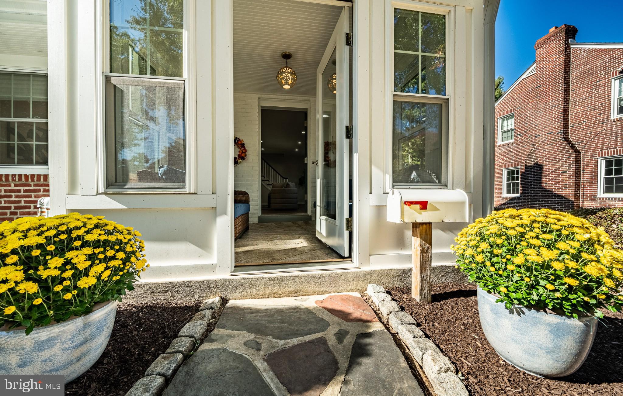 829 Pleasant Hill Road Wallingford, PA 19086 - Photo 8 of 47