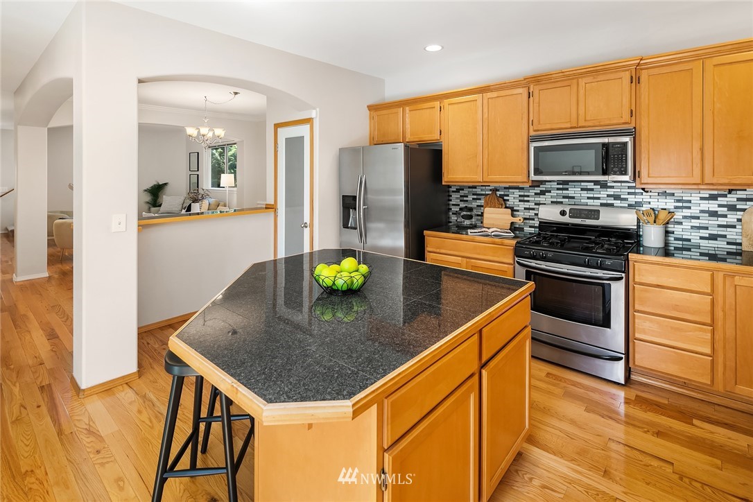 16121 40th Drive Southeast Bothell, WA 98012 - Photo 11 of 31