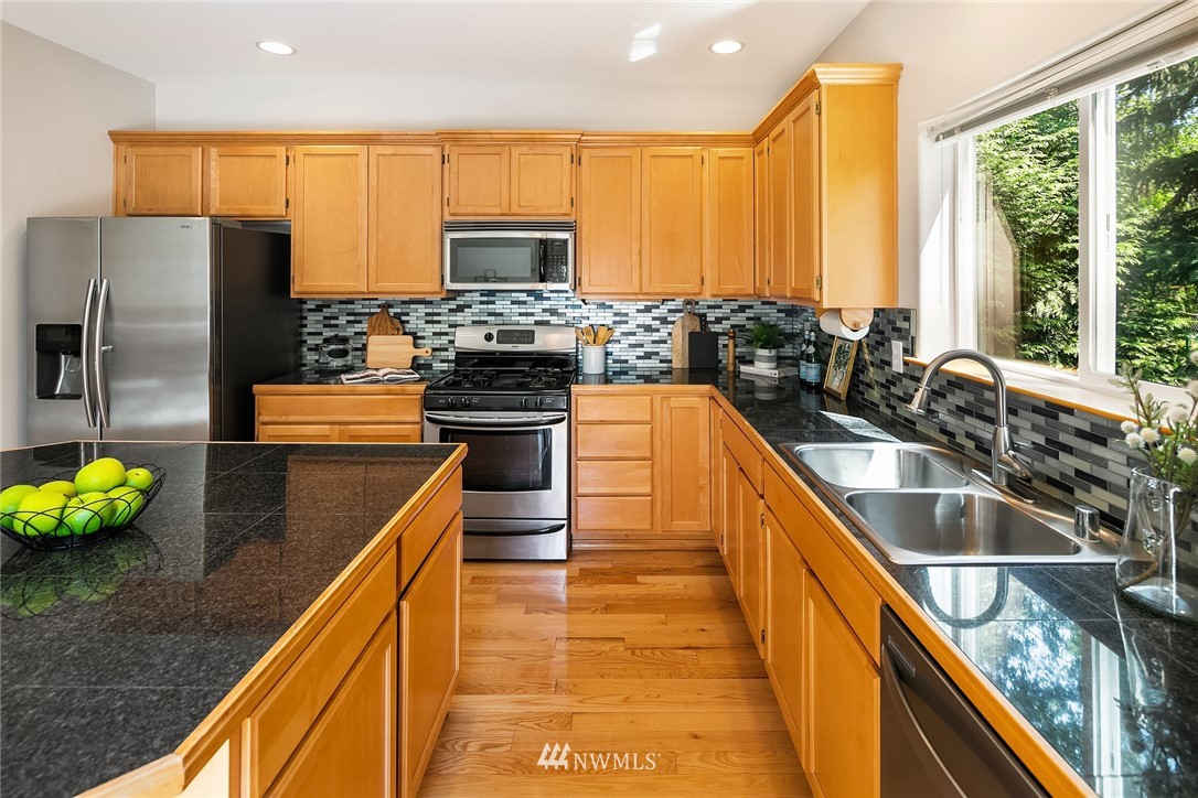 16121 40th Drive Southeast Bothell, WA 98012 - Photo 10 of 31