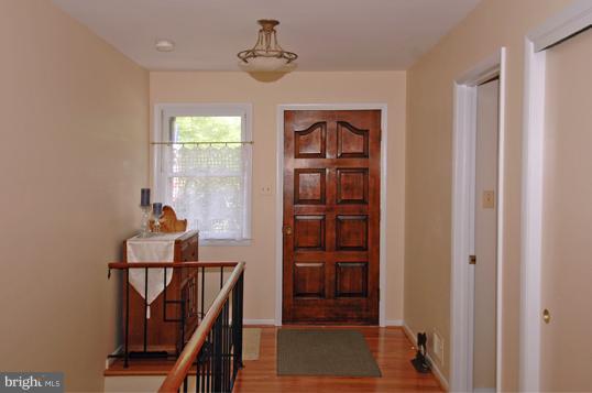 2910 Accokeek Road West Accokeek, MD 20607 - Photo 19 of 22 Entry foyer