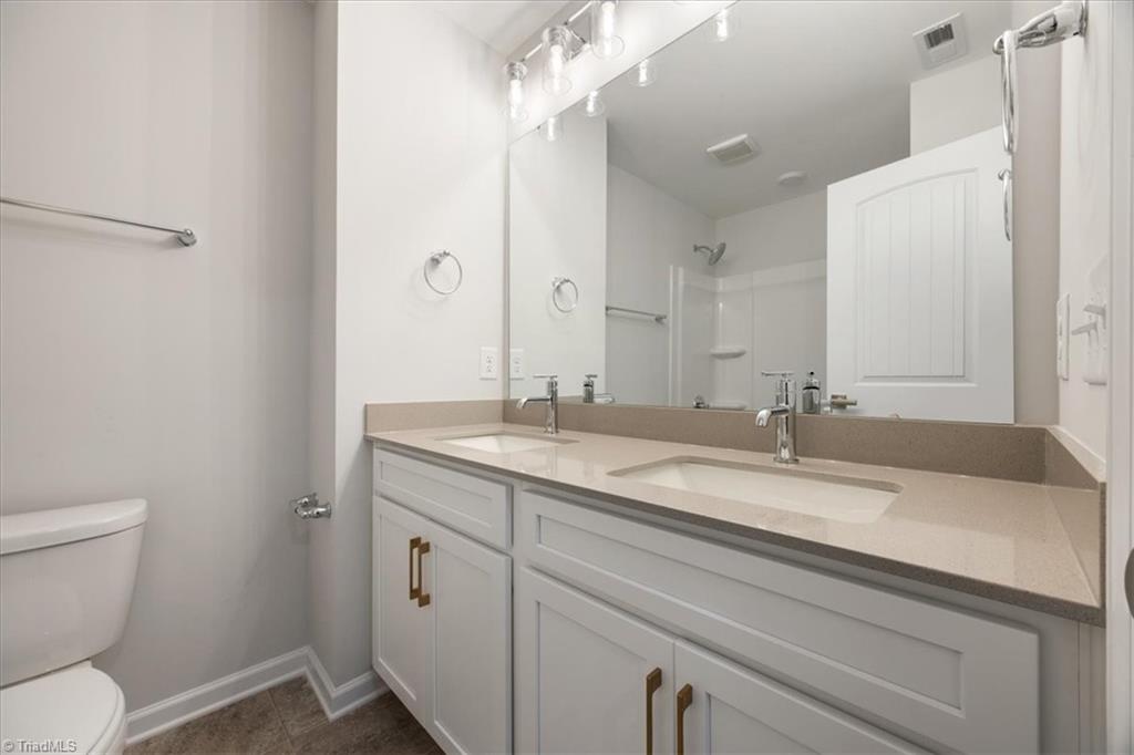 4090 Stallion Street High Point, NC 27262 - Photo 25 of 32