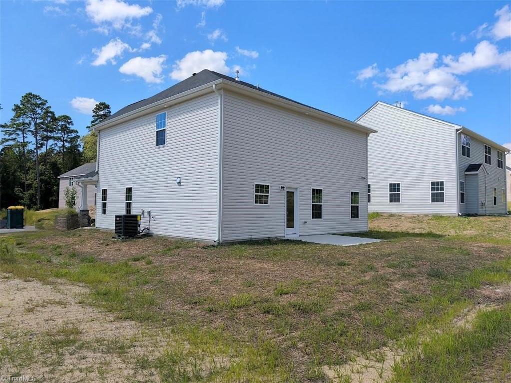 4090 Stallion Street High Point, NC 27262 - Photo 3 of 32