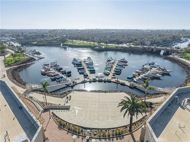 $949,990 | 4060 Tradewinds Drive, Oxnard, CA 93035