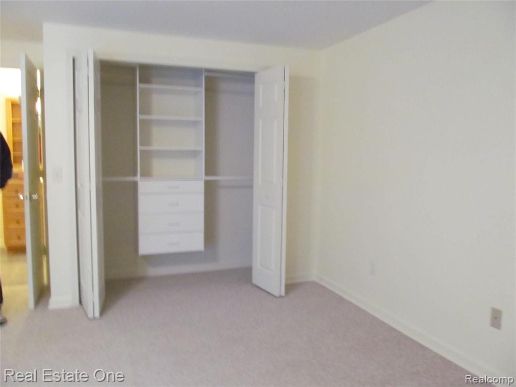 856 Green View Court, Unit 1 Rochester, MI 48307 - Photo 27 of 38