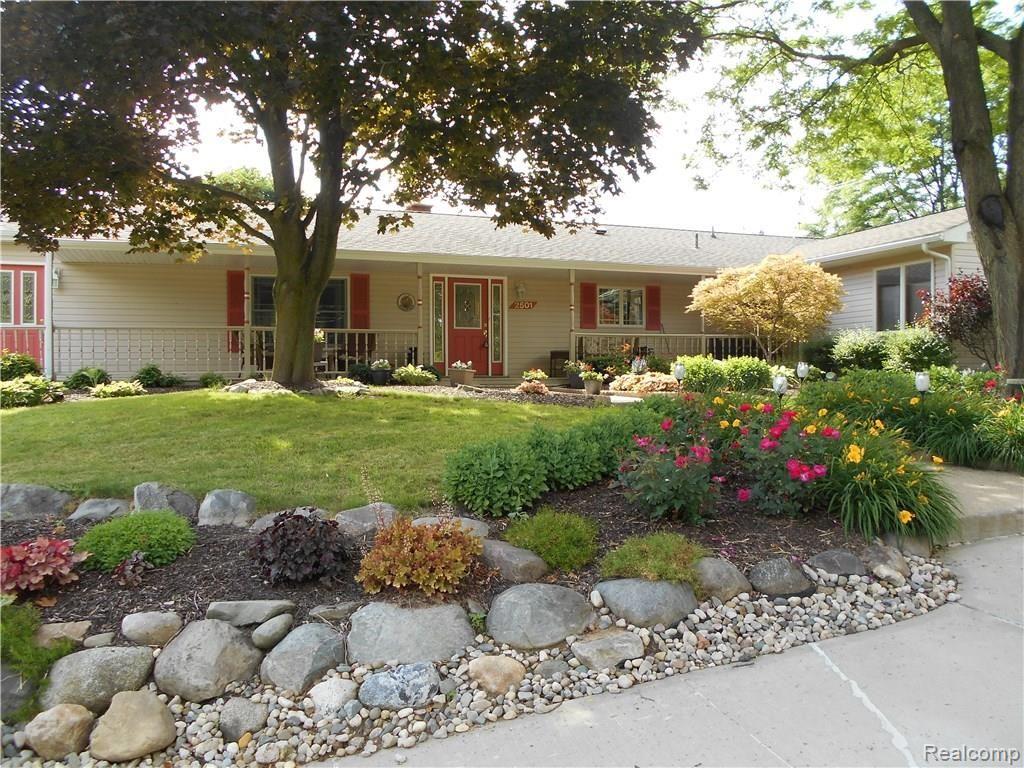 2501 Texter Road Leonard, MI 48367 - Photo 3 of 39 2501 Texter Road-03.JPG