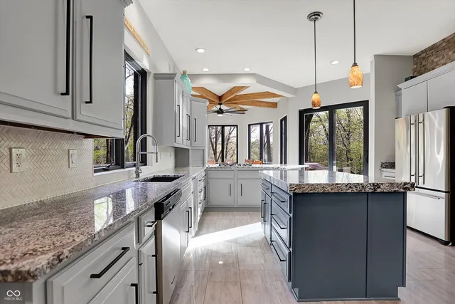 $1,349,900 | 8191 South Bayview Court, Trafalgar, IN 46181