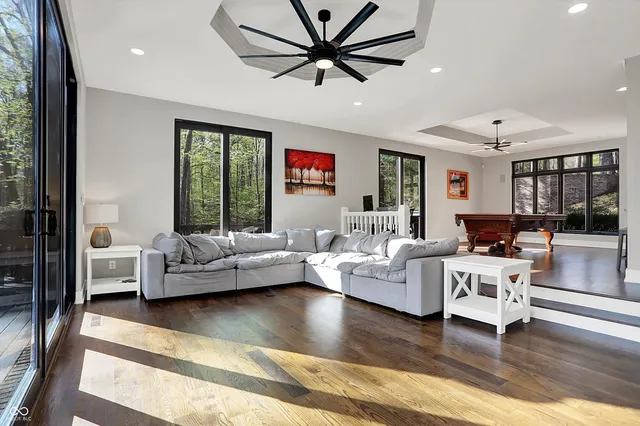 $1,349,900 | 8191 South Bayview Court, Trafalgar, IN 46181