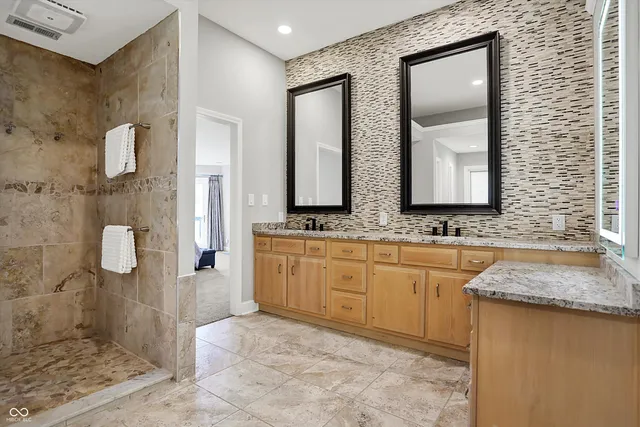 $1,349,900 | 8191 South Bayview Court, Trafalgar, IN 46181