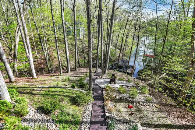 $1,349,900 | 8191 South Bayview Court, Trafalgar, IN 46181