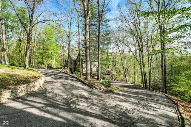 $1,349,900 | 8191 South Bayview Court, Trafalgar, IN 46181