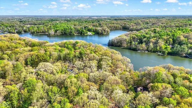 $1,349,900 | 8191 South Bayview Court, Trafalgar, IN 46181