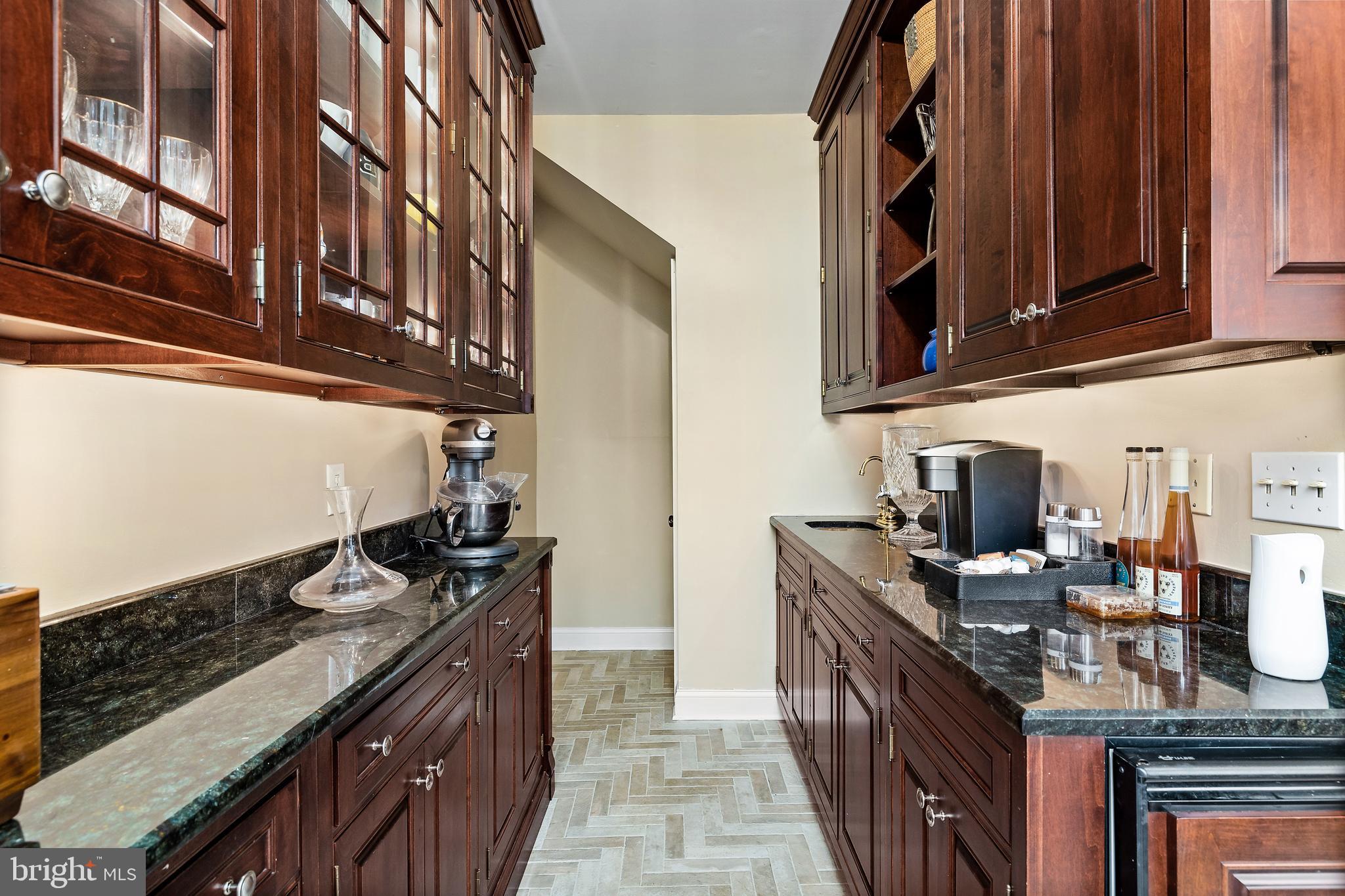 4 Park Avenue Riverton, NJ 08077 - Photo 32 of 65