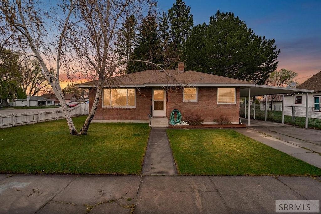 211 East Pine Street Shelley, ID 83274 - Photo 2 of 39