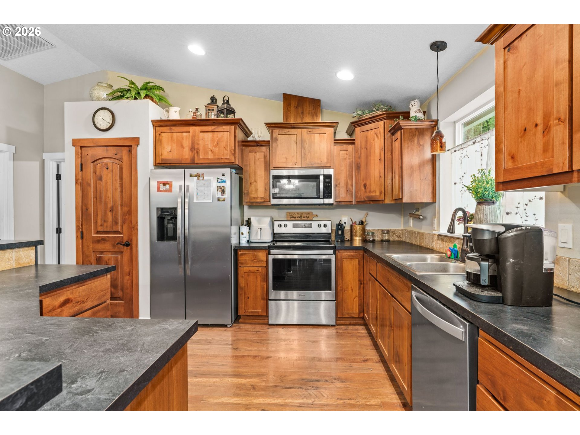 38160 Franklin Butte Road Scio, OR 97374 - Photo 11 of 24