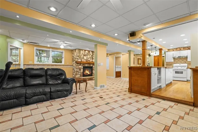 $649,900 | 1465 Genesee Street, Pembroke, NY 14036