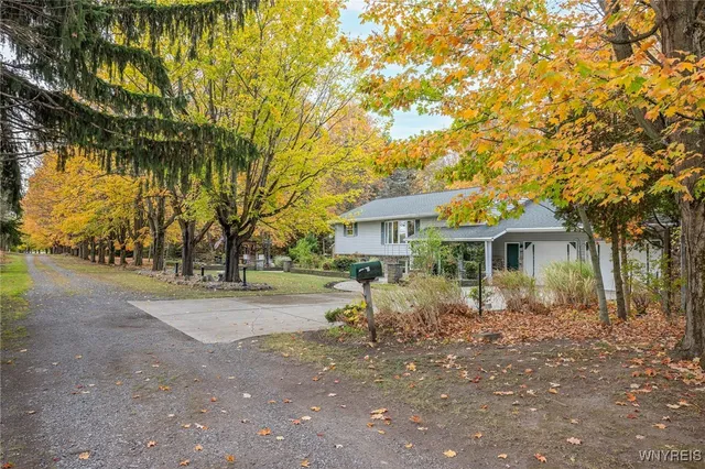 $649,900 | 1465 Genesee Street, Pembroke, NY 14036