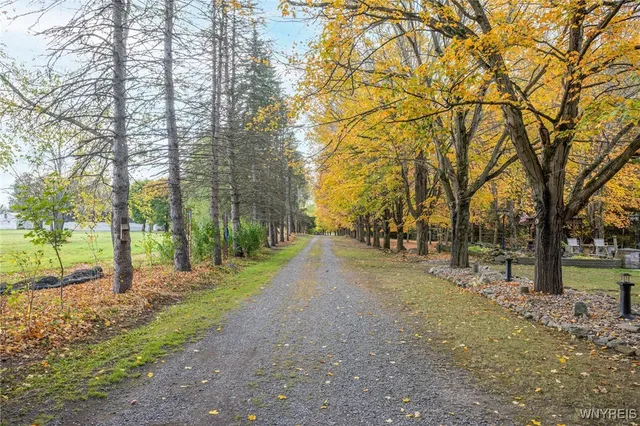 $649,900 | 1465 Genesee Street, Pembroke, NY 14036