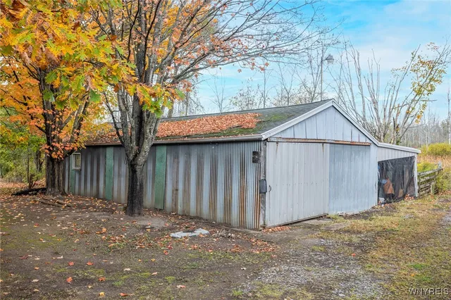 $649,900 | 1465 Genesee Street, Pembroke, NY 14036