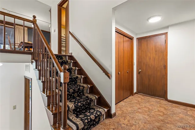 $649,900 | 1465 Genesee Street, Pembroke, NY 14036