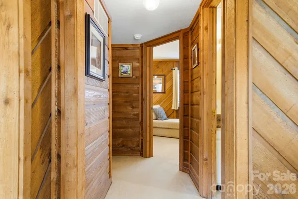 $495,000 | 221 Toxaway Falls Dr Lake, Unit 1, Lake Toxaway, NC 28747