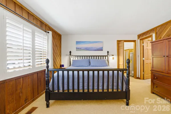 $495,000 | 221 Toxaway Falls Dr Lake, Unit 1, Lake Toxaway, NC 28747