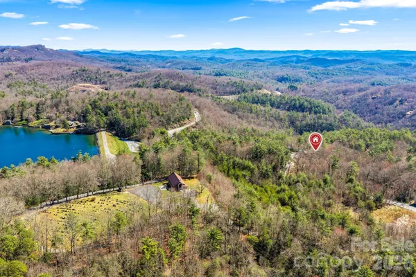 $495,000 | 221 Toxaway Falls Dr Lake, Unit 1, Lake Toxaway, NC 28747