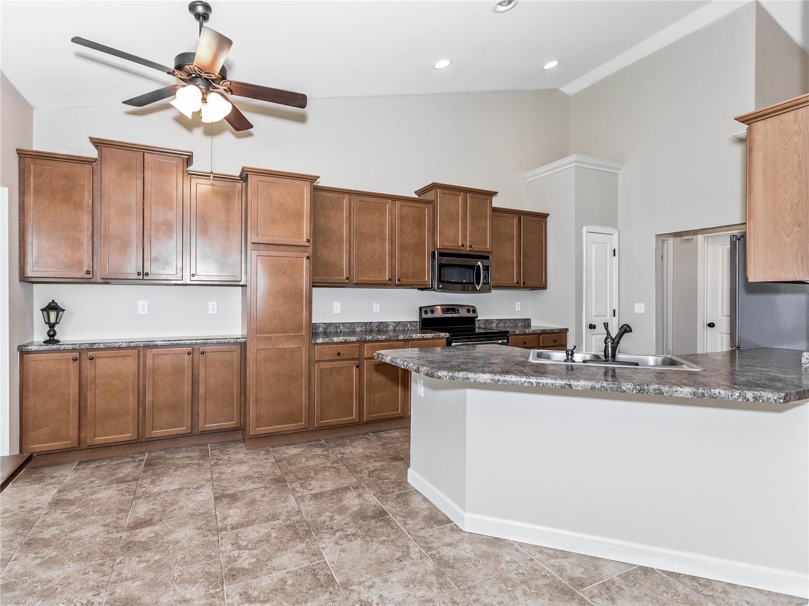 127 Briar Ridge Maryville, IL 62062 - Photo 11 of 44 Gallery Image 11