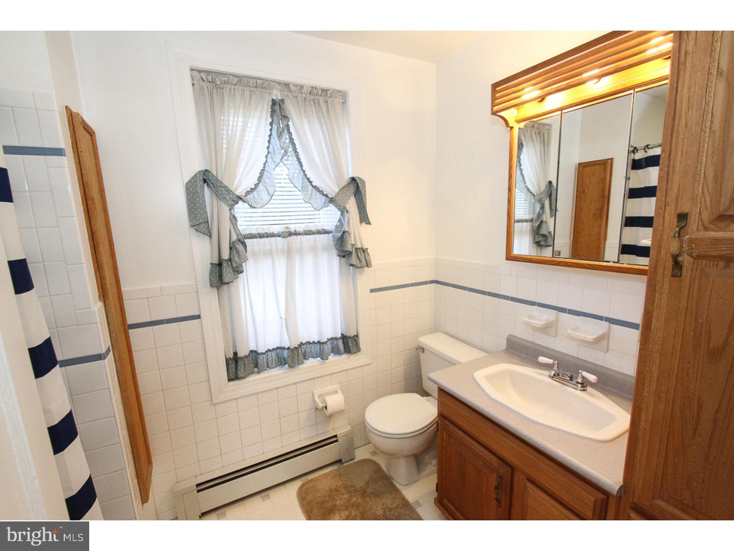 153 South Roland Street Pottstown, PA 19464 - Photo 6 of 25 Gallery Image 6
