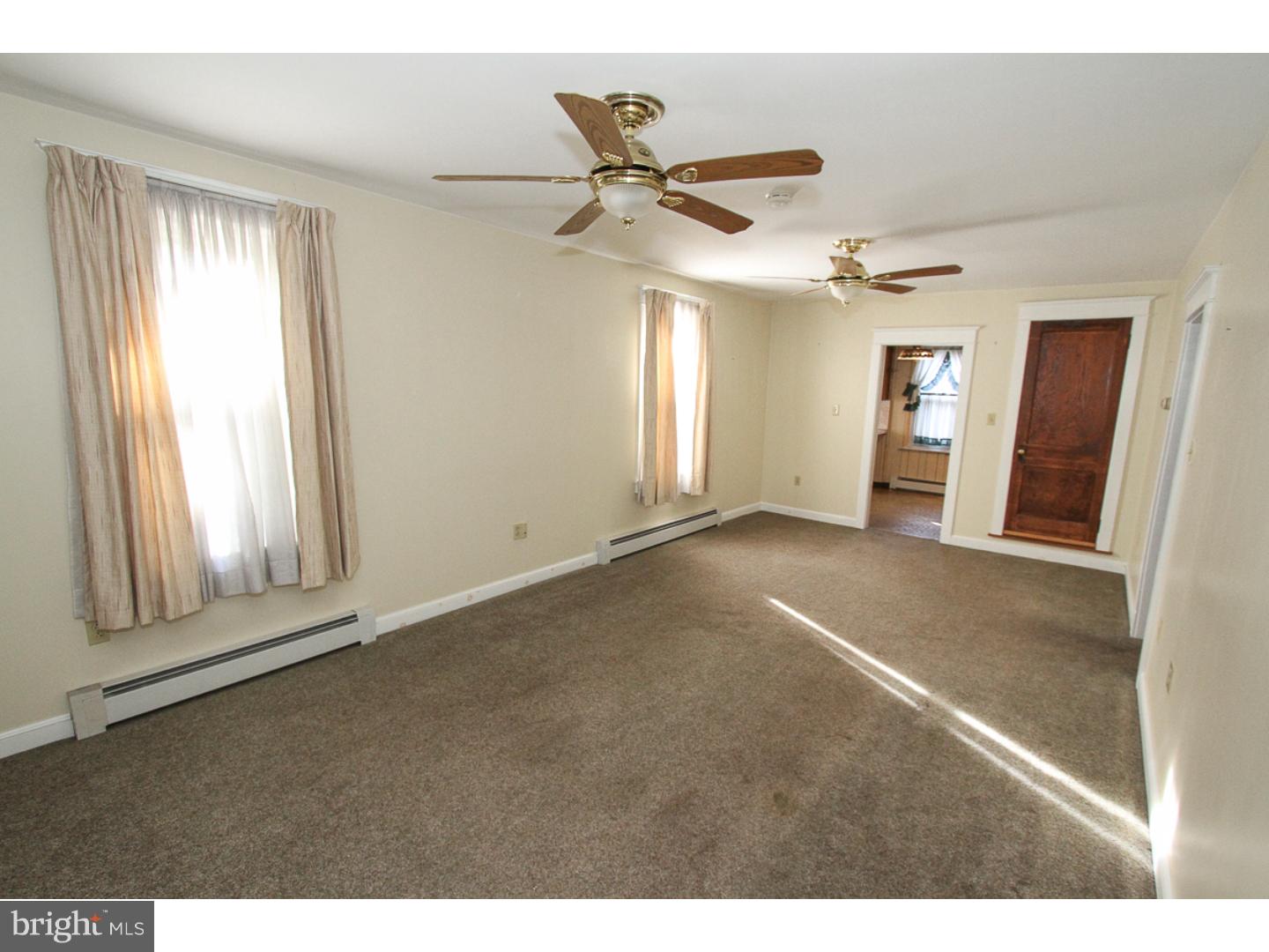 153 South Roland Street Pottstown, PA 19464 - Photo 7 of 25 Gallery Image 7