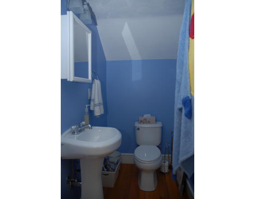 16 Wagner Road Medford, MA 02155 - Photo 13 of 22 Gallery Image 13