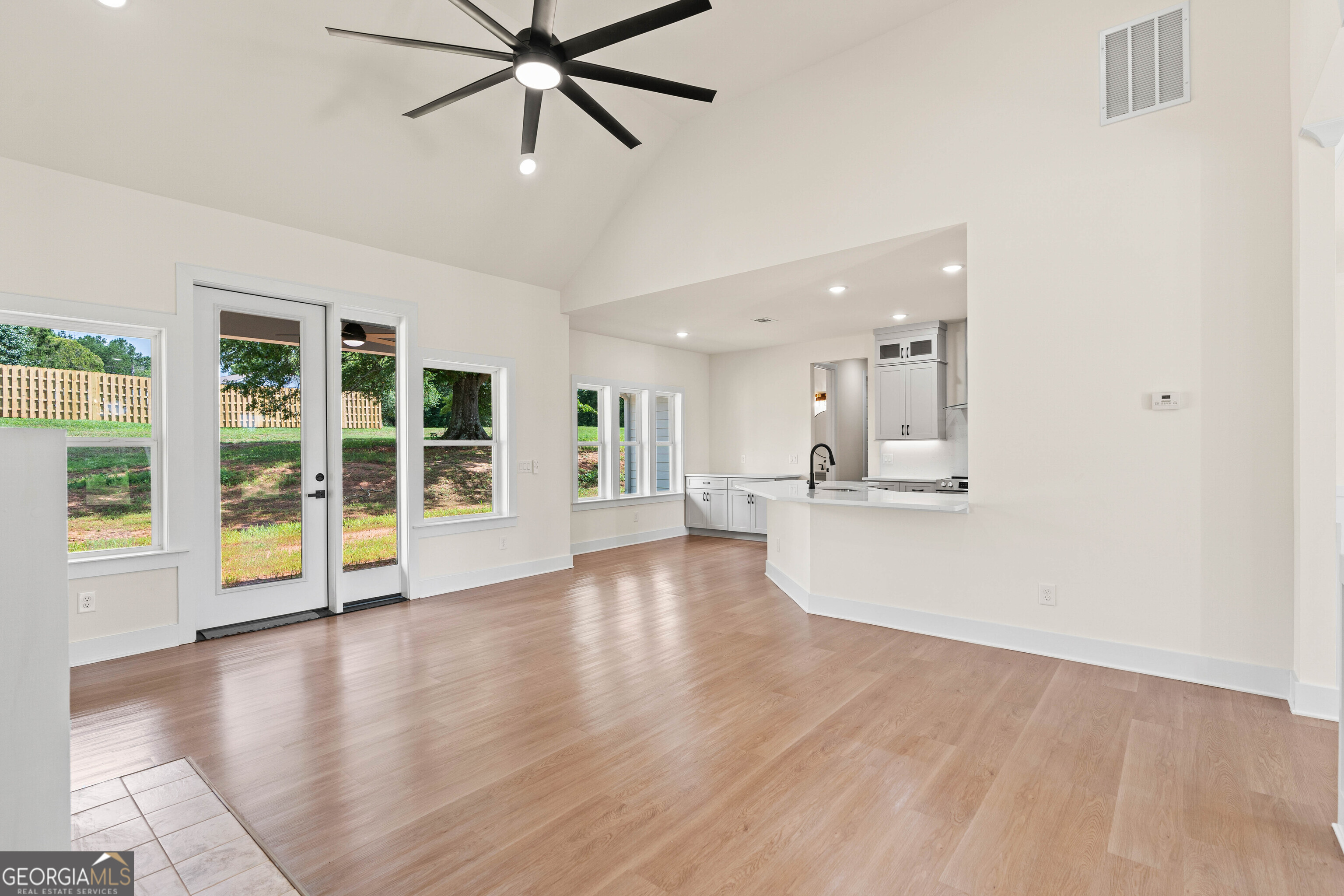 135 Oak Terrace Drive Clarkesville, GA 30523 - Photo 13 of 53