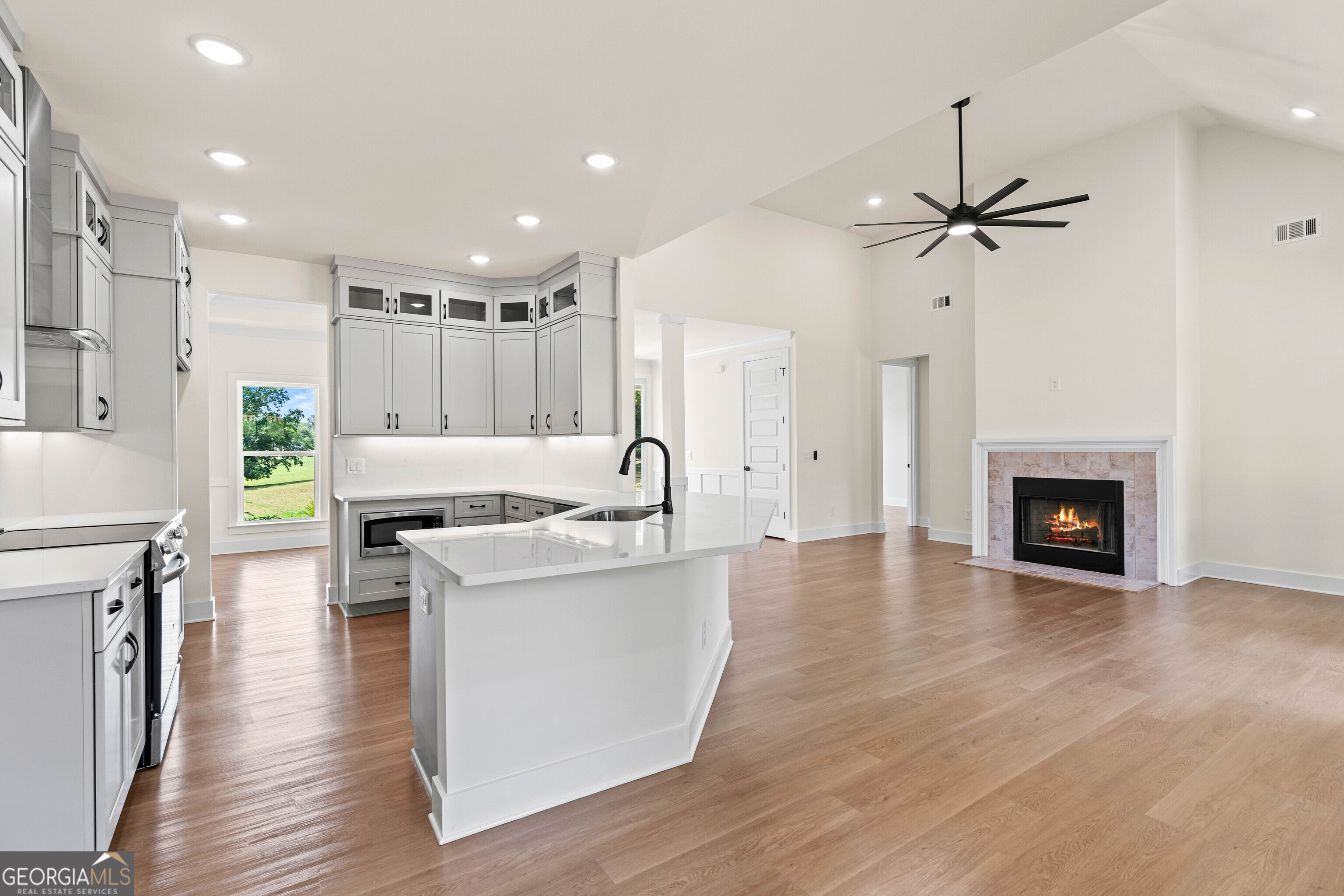 135 Oak Terrace Drive Clarkesville, GA 30523 - Photo 17 of 53