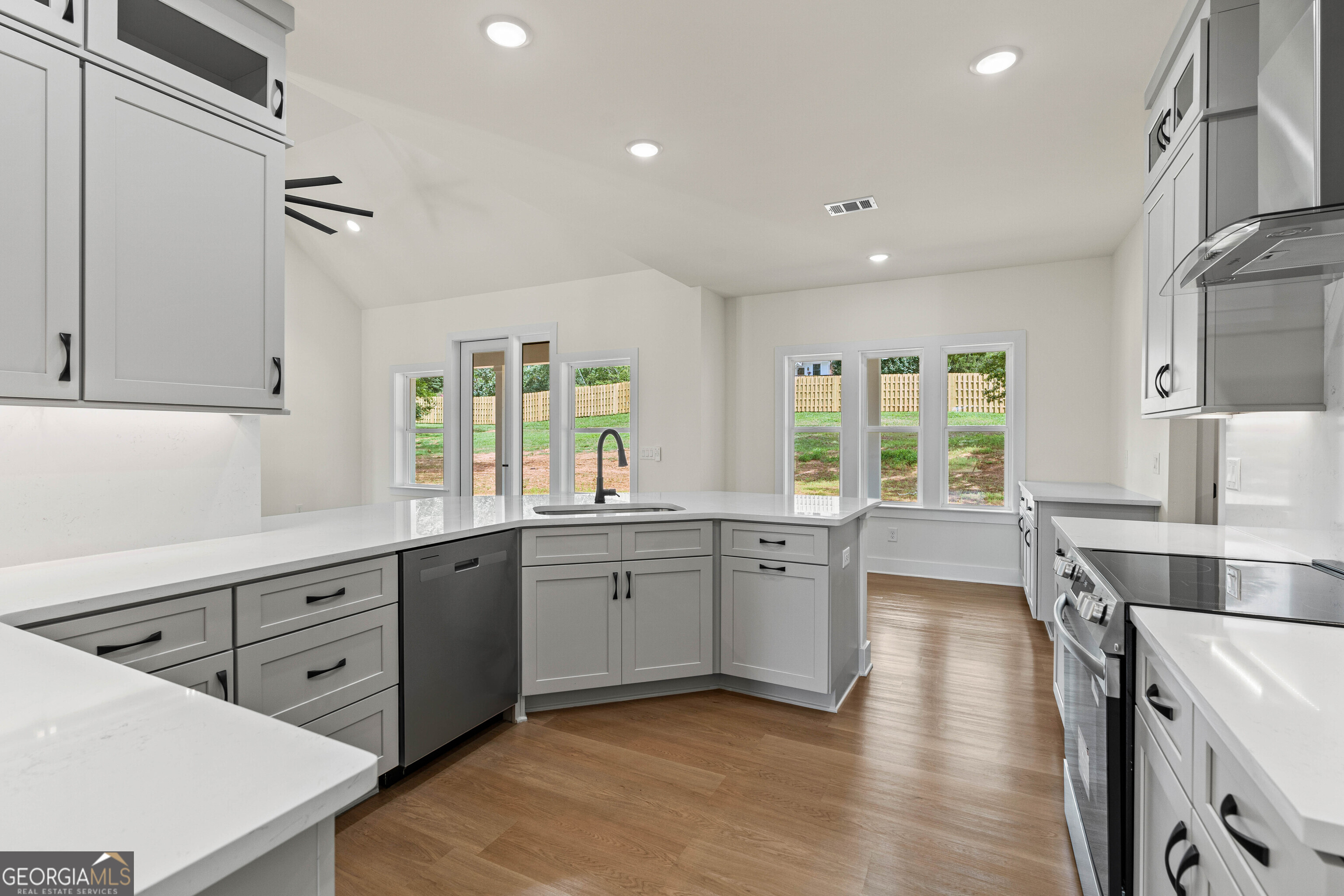 135 Oak Terrace Drive Clarkesville, GA 30523 - Photo 19 of 53