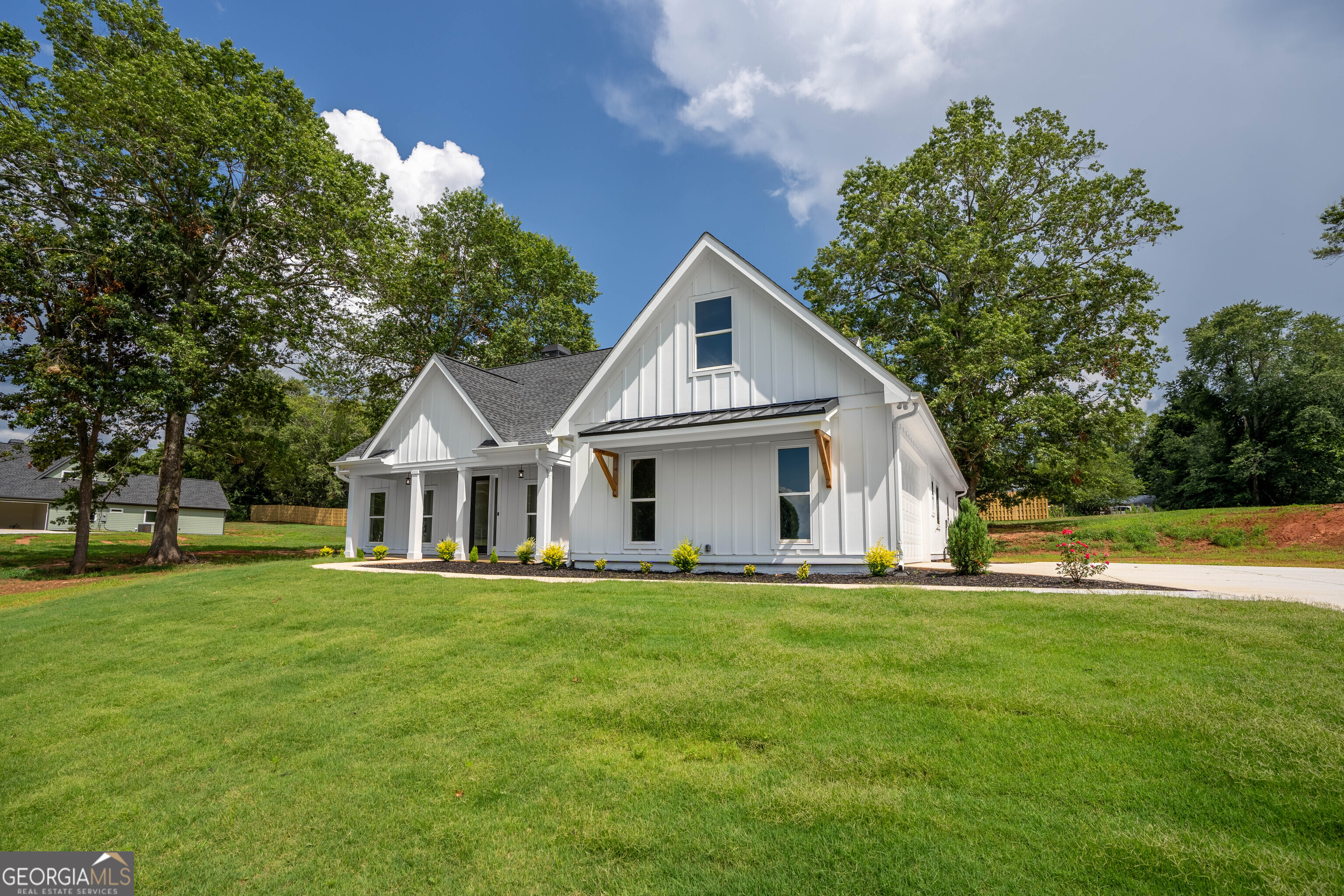 135 Oak Terrace Drive Clarkesville, GA 30523 - Photo 38 of 53